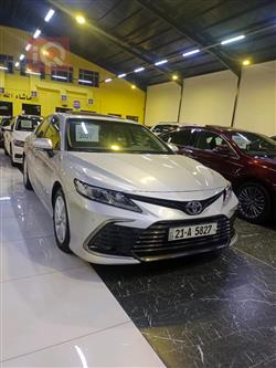 تۆیۆتا کامری